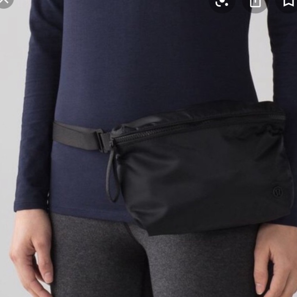 Lululemon Go Lightly Bag